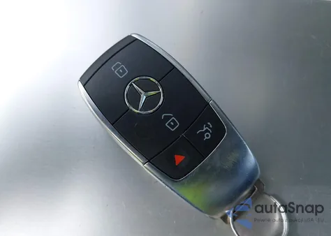 2023 Mercedes-Benz Glc 300 4Matic Coupe z USA, uszkodzony, nr VIN W1N0J8EB0PG166227